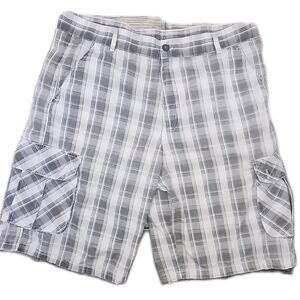 Walnut Creek Cargo Shorts Men's 42 Casual Gray and White [86]